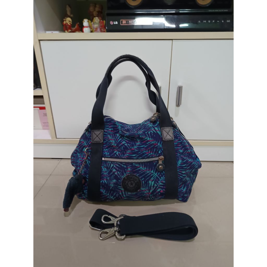 กระเป๋าสะพายkiplingมือสอง