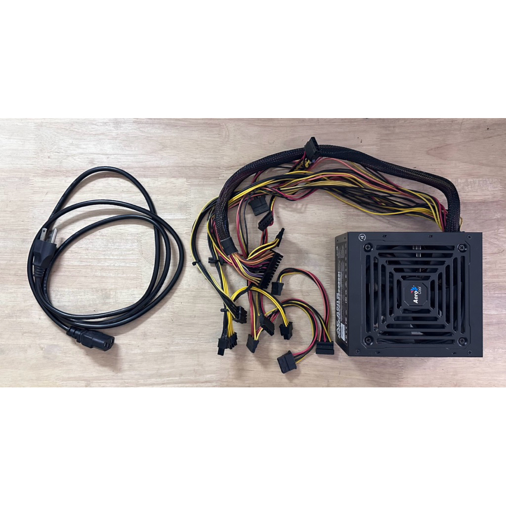 พาเวอร์ซับพลาย PSU AEROCOOL 650W AE (80+) WHITE มีประกัน