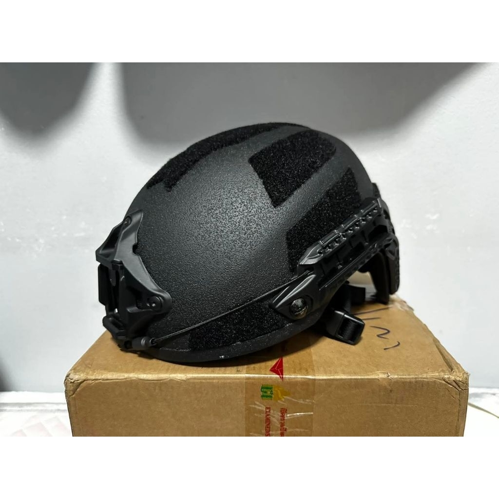 Caiman Aramid Helmet