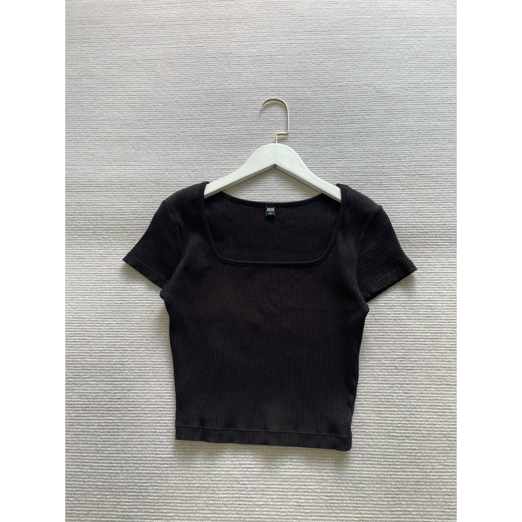 8.Uniqlo สภาพ 85% ผ้าฝ้าย S อก 30-36 ยาว 16 02