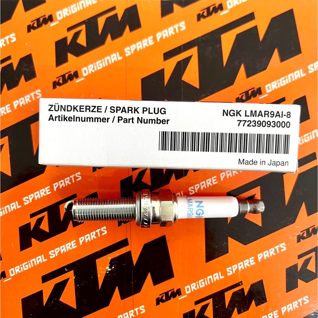 KTM_PLUG NGK LMAR9AI - 8 (หัวเทียน)