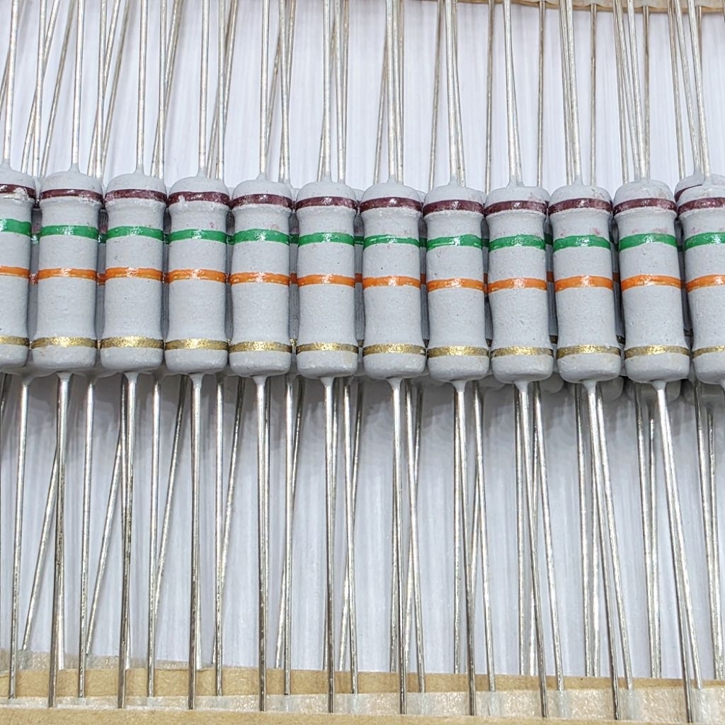 ( 10 ตัว / แพ็ค ) R 15K  , Resistor 2 วัตต์  , ค่าความผิดพลาด +-5% ตัวต้านทานแบบฟิล์มคาร์บอน ,Resist