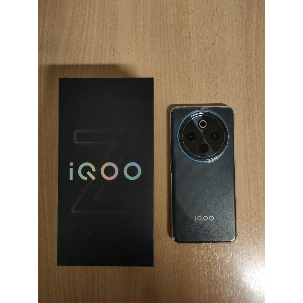 โทรศัพท์มือถือ มือสอง IQOO Z10 5G (8GB+256GB) Snapdragon 7s Gen 3 7300mAh 90W สภาพดีมาก ประกันศูนย์