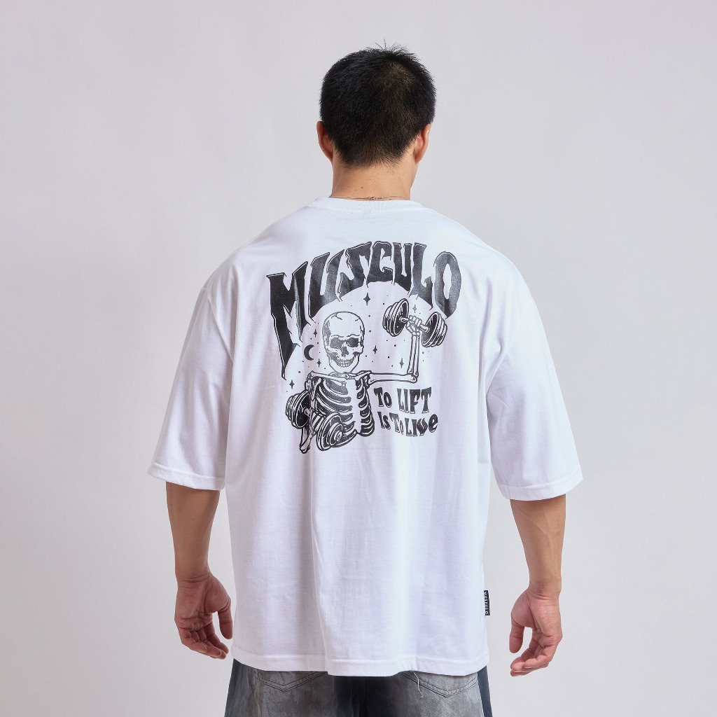 Musculo เสื้อยืดโอเวอร์ไซส์ พิมพ์ลายกราฟฟิก