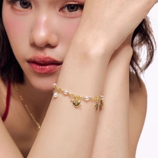 Petite Julia Bracelet สร้อยข้อมือสายโซ่ประดับชาร์ม
