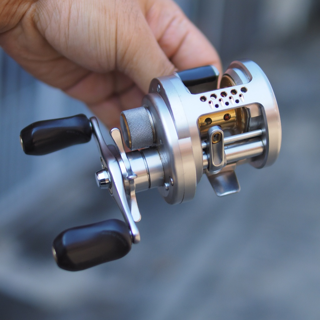 Shimano Conquest DC 100 หมุนขวา รอบ 5.8 มือสอง