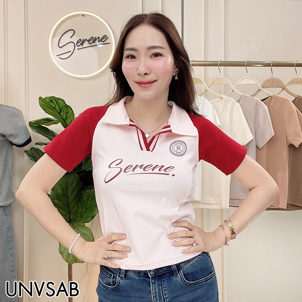 Serene's Choice เสื้อโปโล แขนสั้น ผู้หญิง สกรีนโลโก้ สไตล์สปอร์ตเกาหลี ผ้านุ่มสวมสบาย