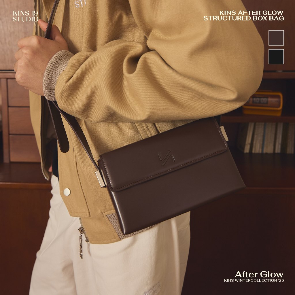 KINS 19 STUDIO | KINS After Glow Structured Box Bag กระเป๋าสะพายข้าง [KPB02]