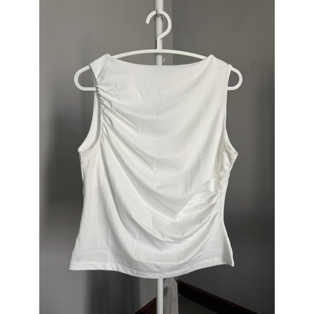 ใหม่ ส่งฟรี Yoni top QUERA brand เสื้อแขนกุดดีเทลจับจีบ