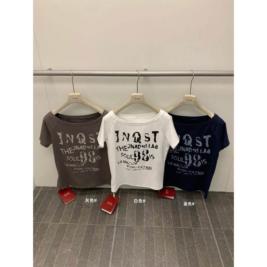 9029# เสื้อคอกว้างแขนสั้นสกรีนลายช่วงอก เนื้อผ้าดี ใส่สบาย  TAG:WG.WE ราคา ถูกที่สุด ดีลบีเคเค แกลเลอรีภาพที่ 2