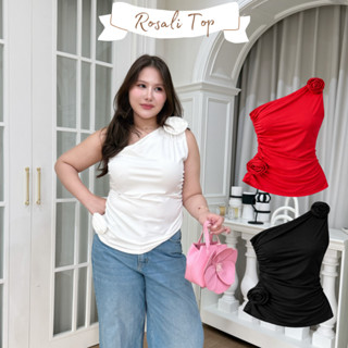 Rosali เสื้อไหล่เดี่ยวผ้ายืดพร้อมเข็มกลัดดอกกุหลาบ (T0218) -…