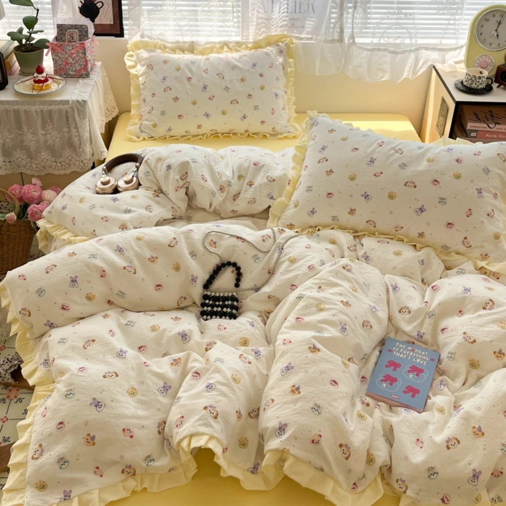 ชุดผ้าปูที่นอน 4 ชิ้น ผ้าคลุมเตียงลูกไม้ ปลอกผ้านวม+ปลอกหมอน+ผ้าปู ครบชุด 5-6 ฟุต สินค้าคุณภาพสูง 4ใน1 ผ้าปูเตียง กันไรฝ