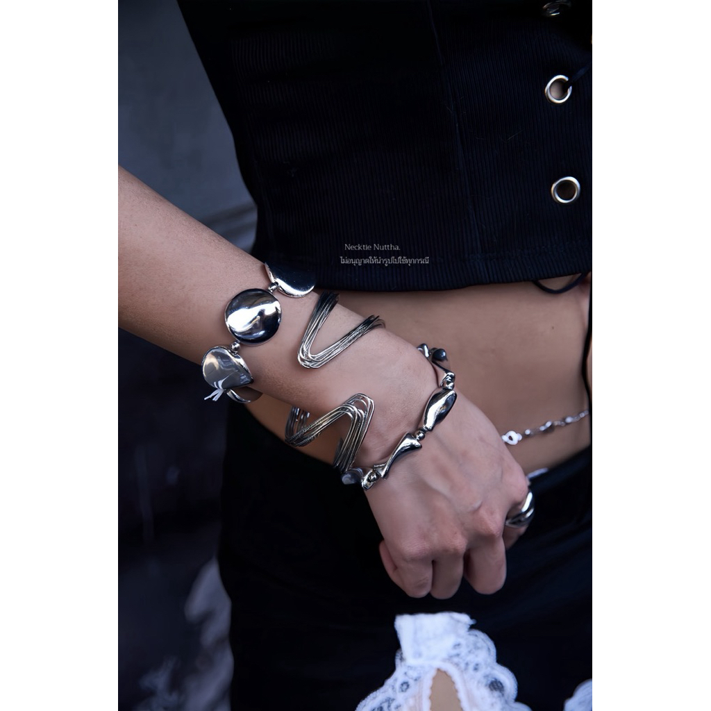 𝐁𝐫𝐚𝐜𝐞𝐥𝐞𝐭 𝐬𝐞𝐭 - 𝐒𝐢𝐥𝐯𝐞𝐫 3 ชิ้น - พร้อมส่ง กำไลข้อมือ โลหะชุปสี งานแฟชั่น สายฝอ (กทม. มีส่งด่วน) รูปที่ 2