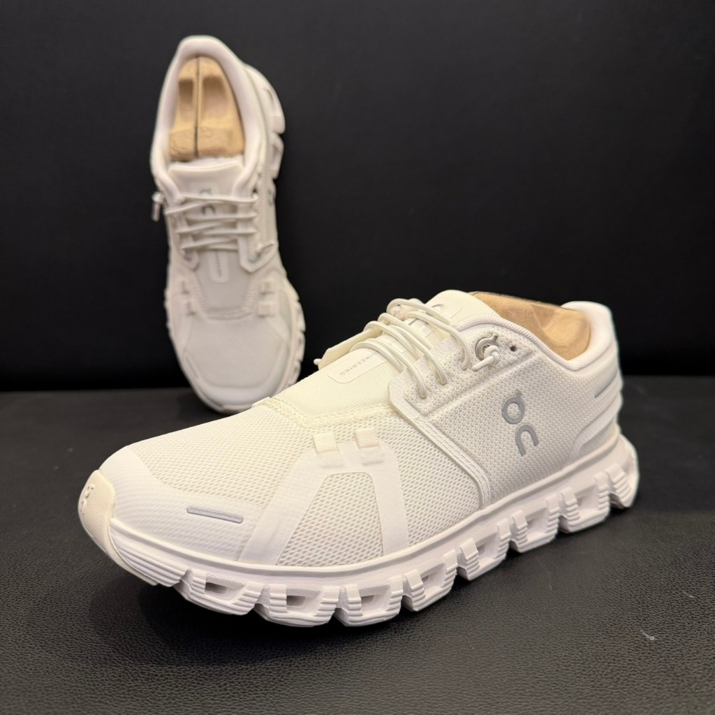 ON CLOUD 6 WOMEN สี WHITE/WHITE