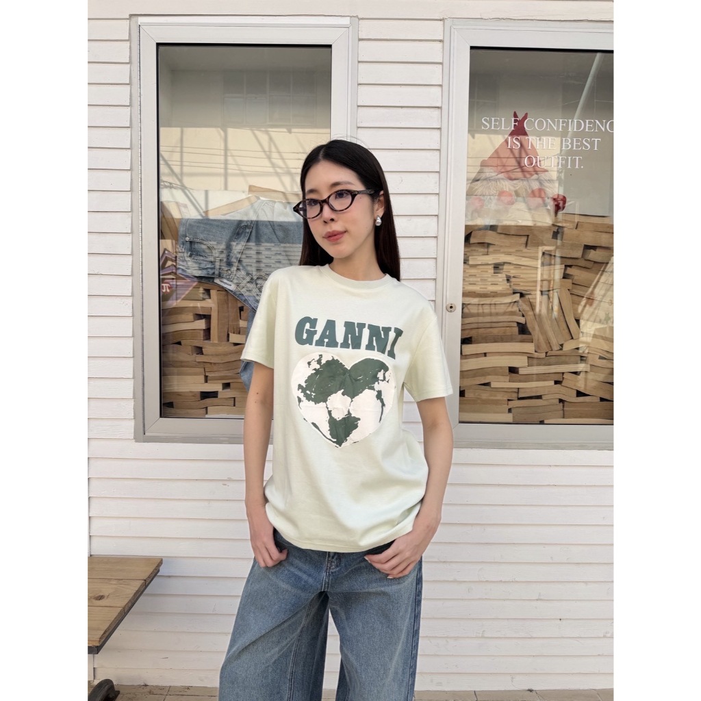 🍊 VL 5143 เสื้อยืดแขนสั้น สีเขียวอ่อน สกรีนลายสวย - รูปที่ 2