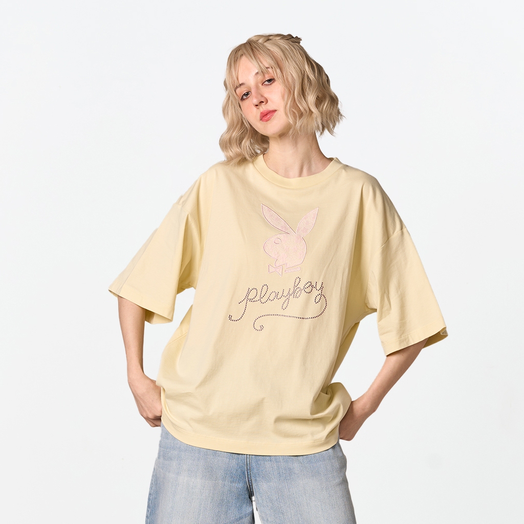 PLAYBOY FLASH SALE GARDEN KISSED เสื้อผ้าผู้หญิง/เสื้อยืด OVERSIZEสีเขียว รุ่น P1WT261OT007GR