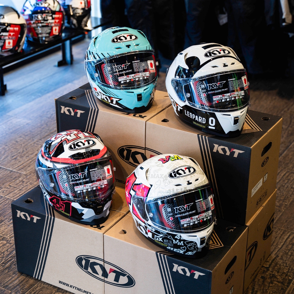 หมวกกันน็อคเต็มใบ KYT Striker รุ่นใหม่ล่าสุด 2025