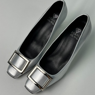 Stella silver รองเท้าส้งสูงหุ้มส้น สีเงิน แบรนด์ look at we