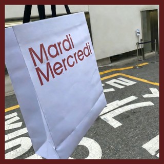 สไตล์คลาสสิก🔥กระเป๋าถือ/Mardi Mercredi