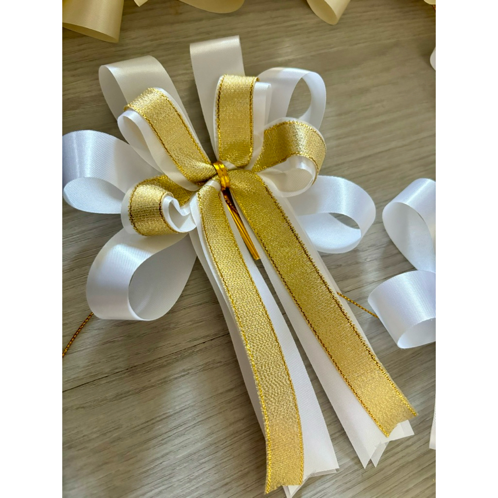 โบว์สำเร็จ รหัสสี 1  สีขาว-ทรายทอง