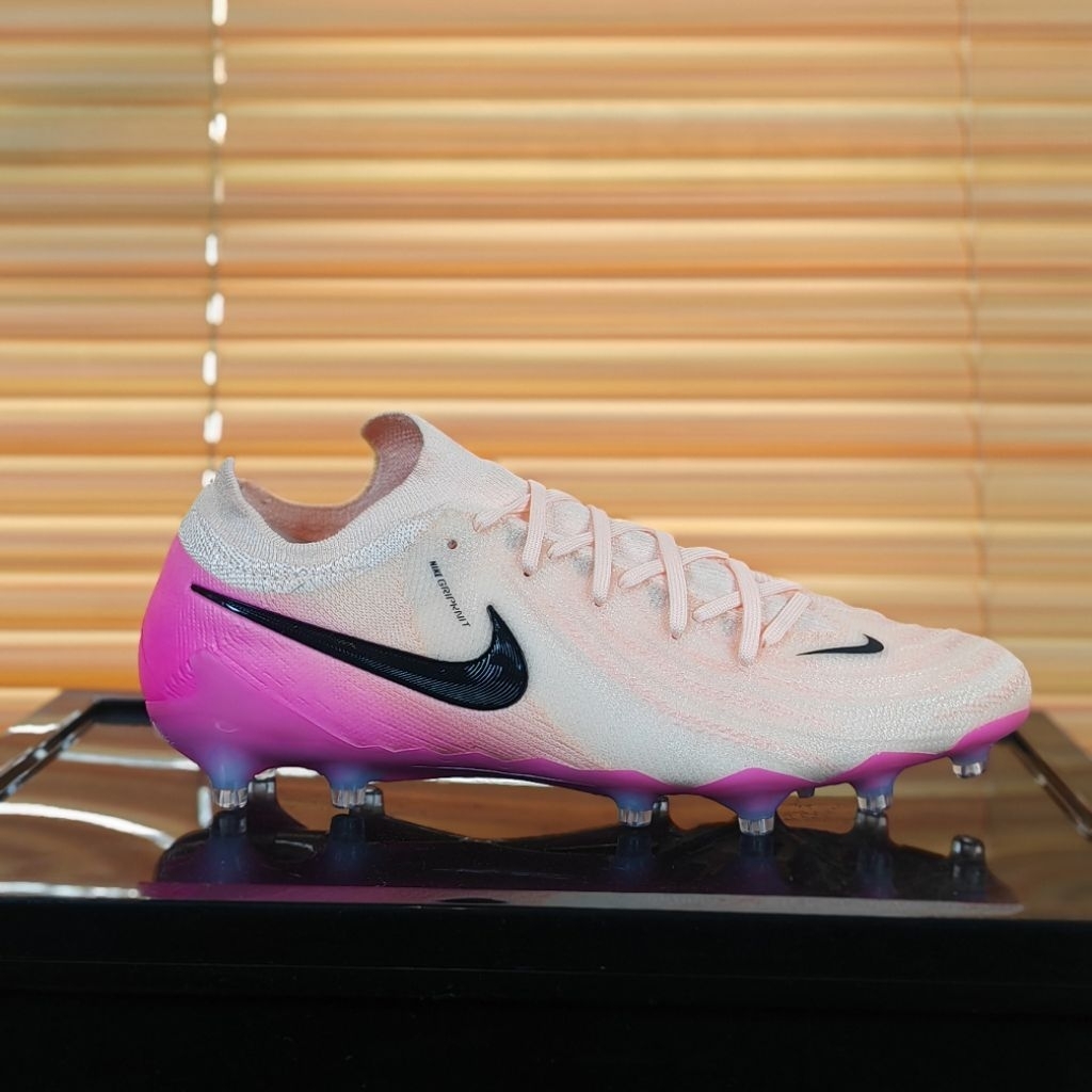 · NIKE PHANTOM GX2 ELITE AG-PRO ( Top ) ·