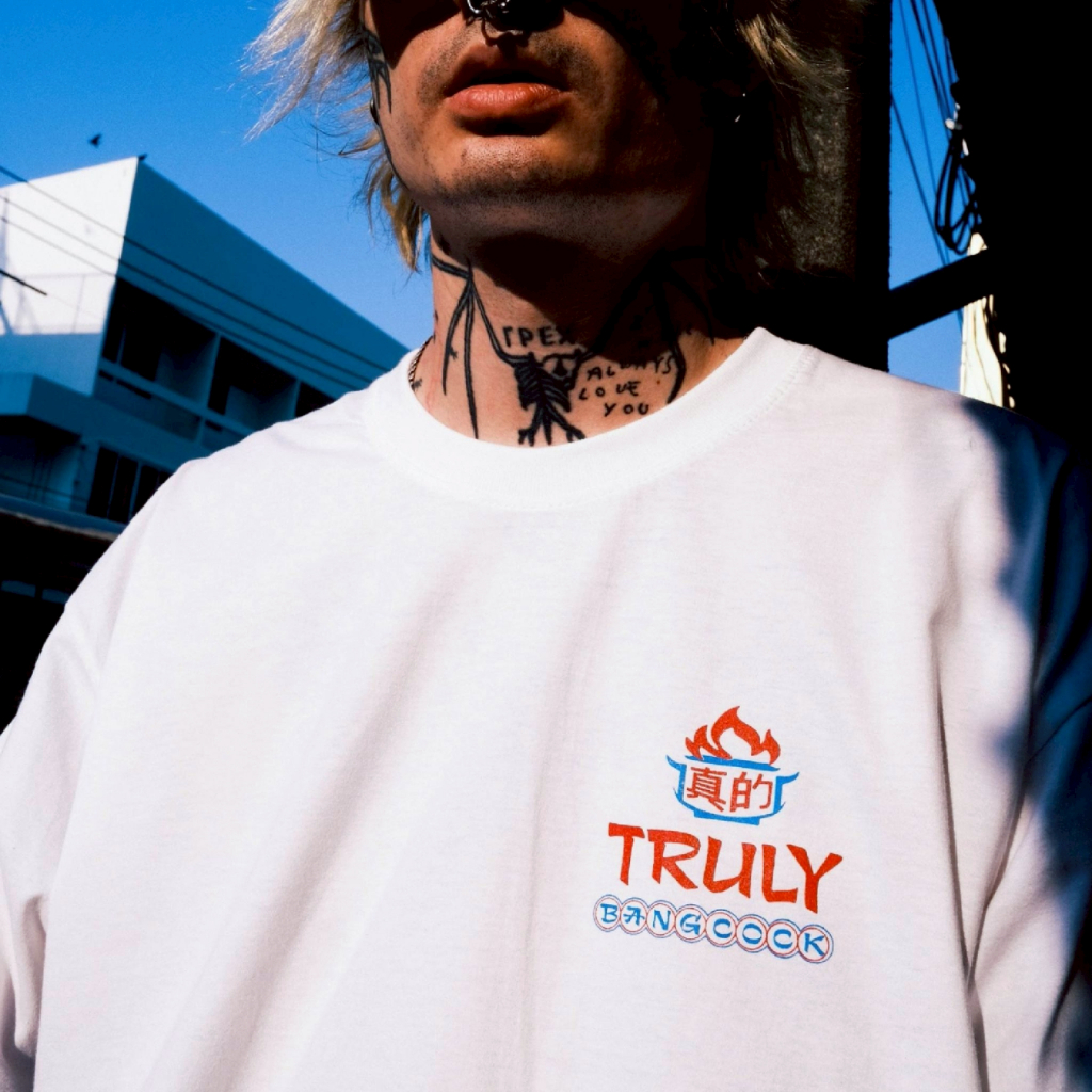 TRULY เสื้อยืดจีนเทาสีขาว หม้อไฟหม่าล่า ร้อน เดือน เผ็ด จัด