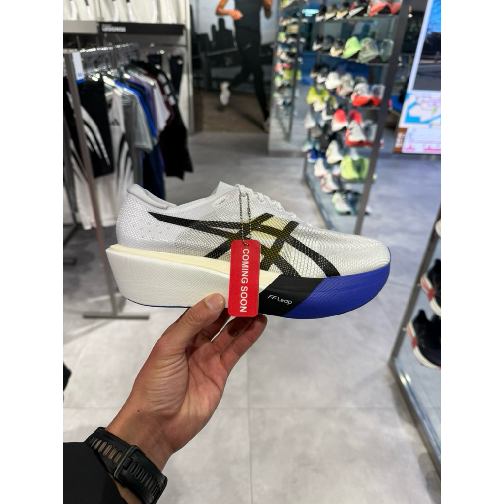 asics metaspeed sky ขาวน้ำเงิน จัดส่ง 30 มีนา