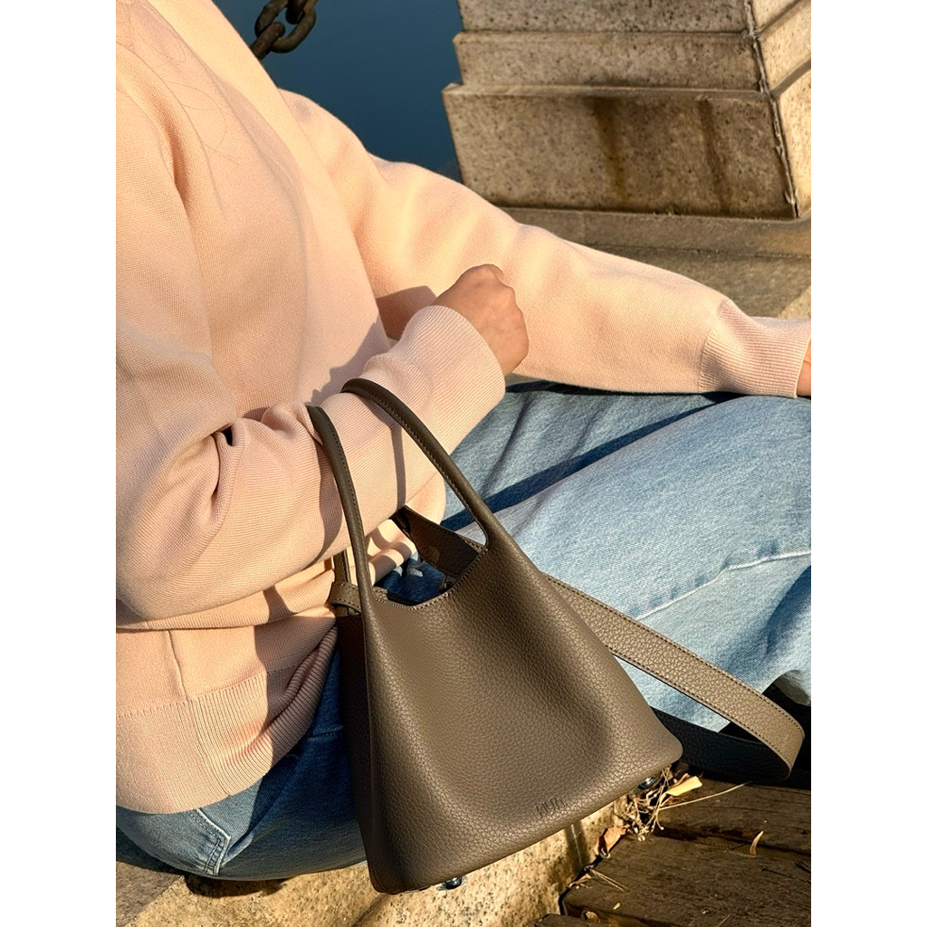 (Truffle Grey) KLYNN Biscuit Bag