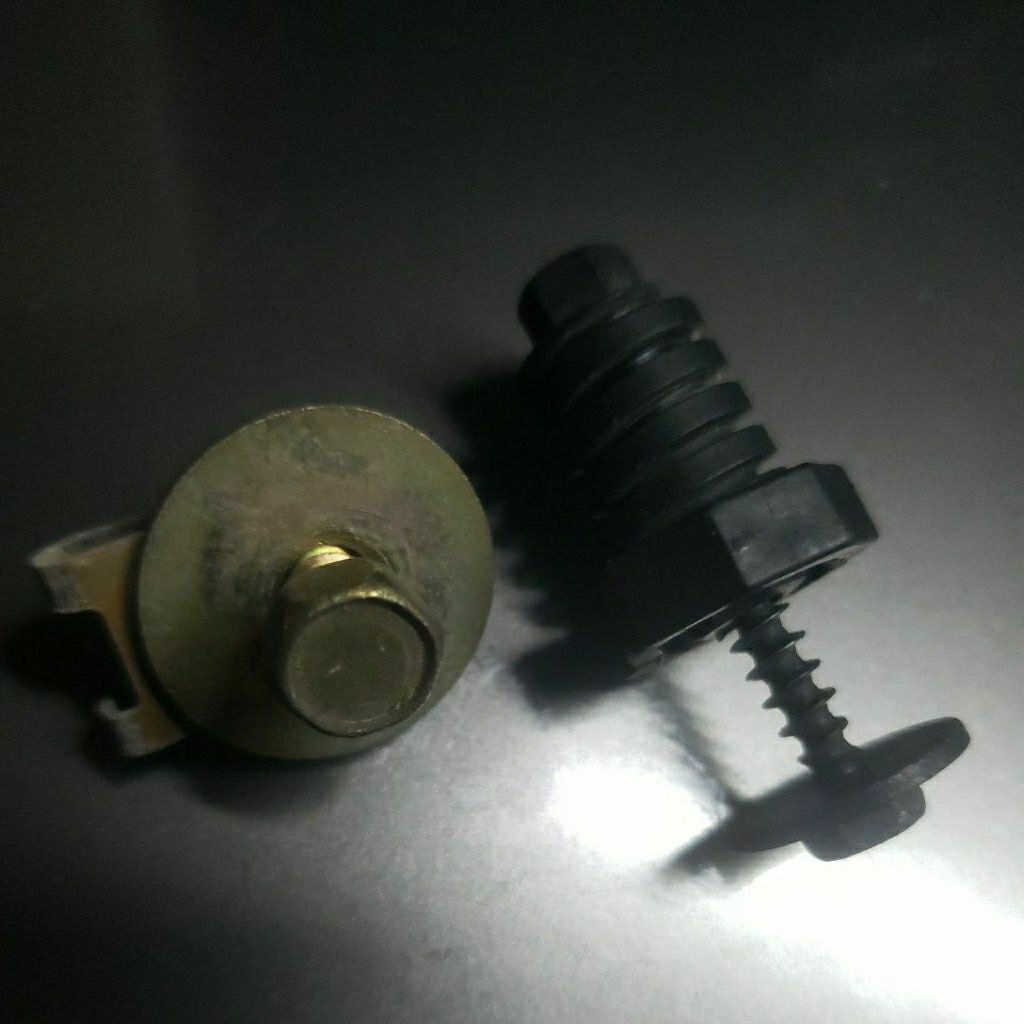 น็อต สกรู บุช สำหรับยึดไฟหน้า ตั้งระยะไฟหน้า ยึดกันชน BMW E36