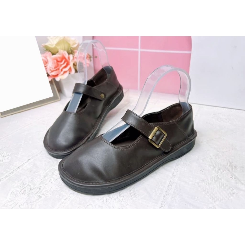 รองเท้าแบรนด์ Shoopen