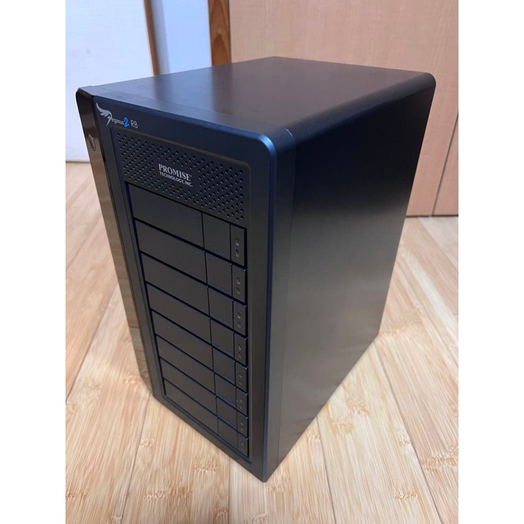 Promise Pegasus2 R8 24 TB Thunderbolt2 ฮาร์ดดิส ที่เก็บข้อมูล (มือสอง)