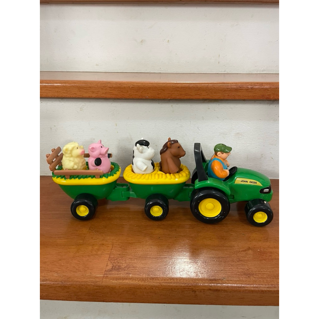 TOMY John Deere Animal Sounds Hayride Musical Tractor Toy