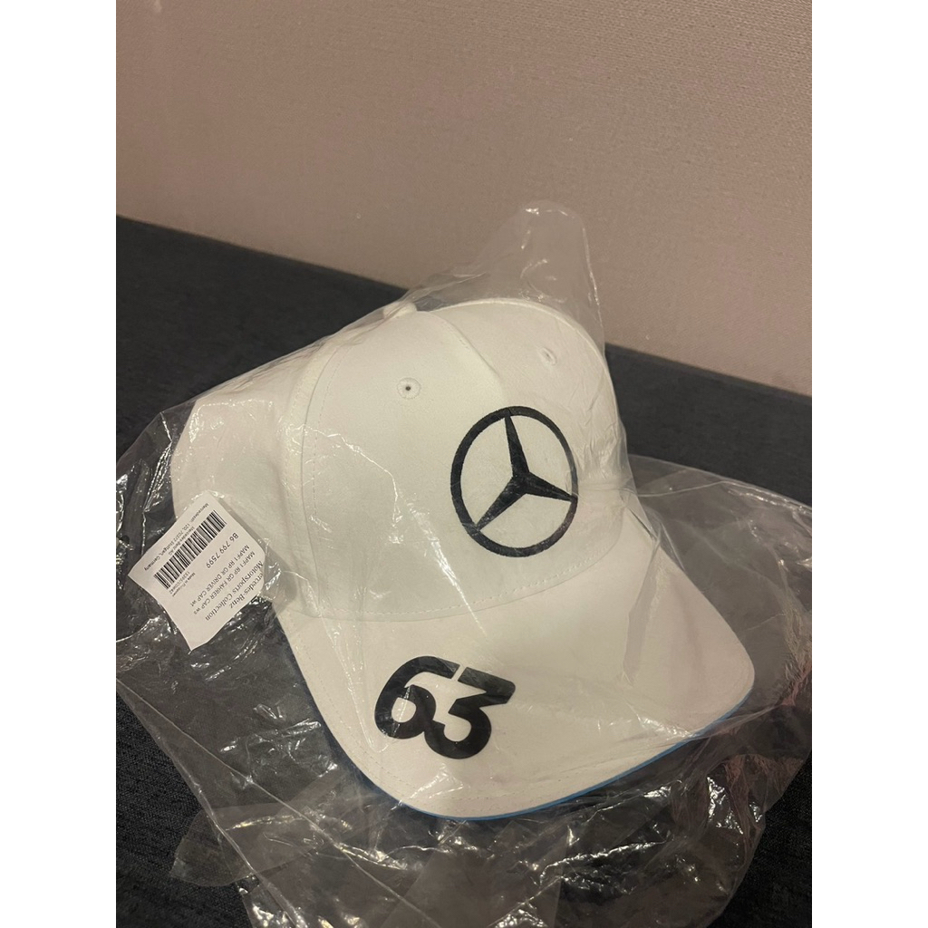 หมวก Mercedes-AMG PETRONAS FORMULA ONE TEAM