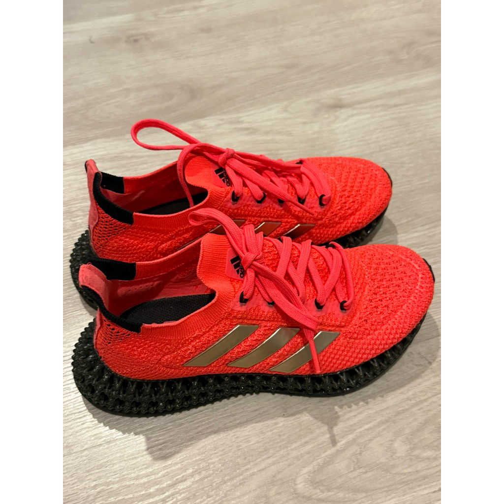 รองเท้า adidas 4dfwd