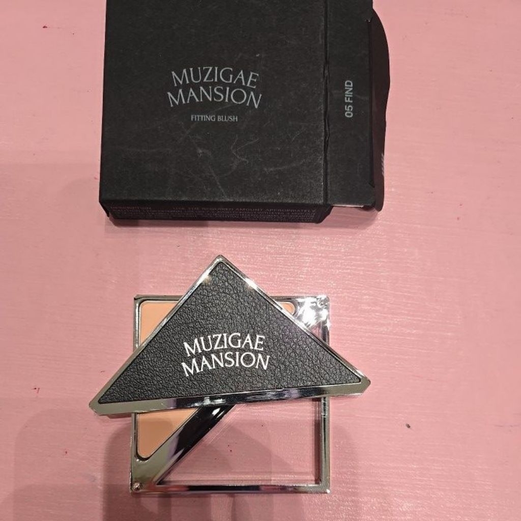 Muzigae Mansion fitting blush