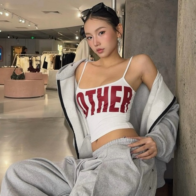 Pre-order (14-20days) แบรนด์เวียดนาม 🇻🇳 Tatichu | Mother Printed Camisole Top🤍🖤