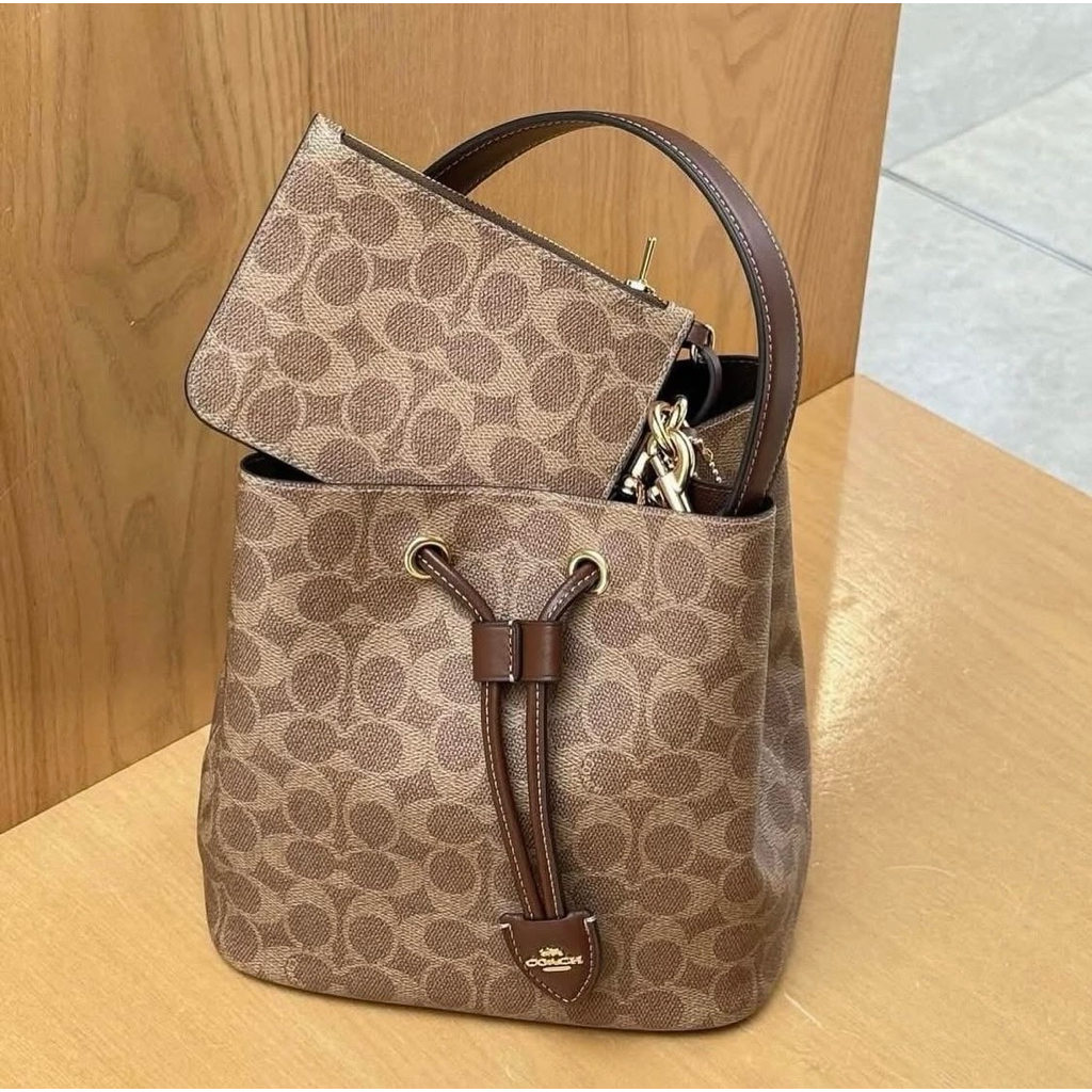 🤎COACH แท้💯 มือสองสภาพดี รหัส CBH07 Rowan Bucket Bag In Signature บัคเก็ต ทรงจีบ สีเเทนบราวน์
