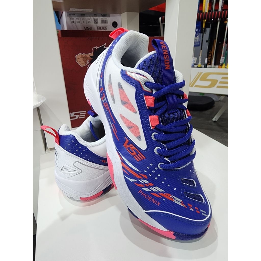รองเท้าแบดมินตัน VS620B