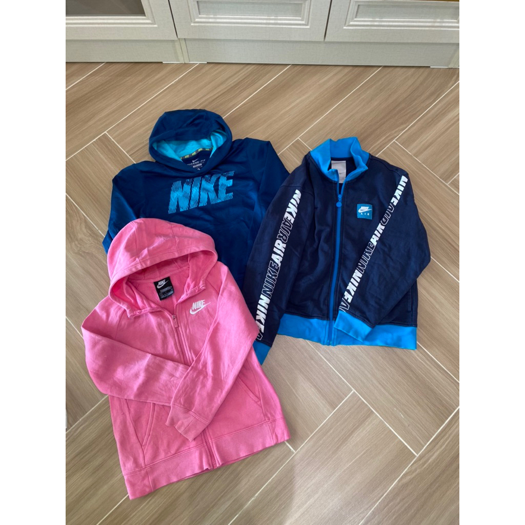 เสื้อฮู้ด เสื้อสเวทเตอร์ เสื้อแขนยาวแบรนด์ Nike มือ2ของแท้💯🇯🇵
