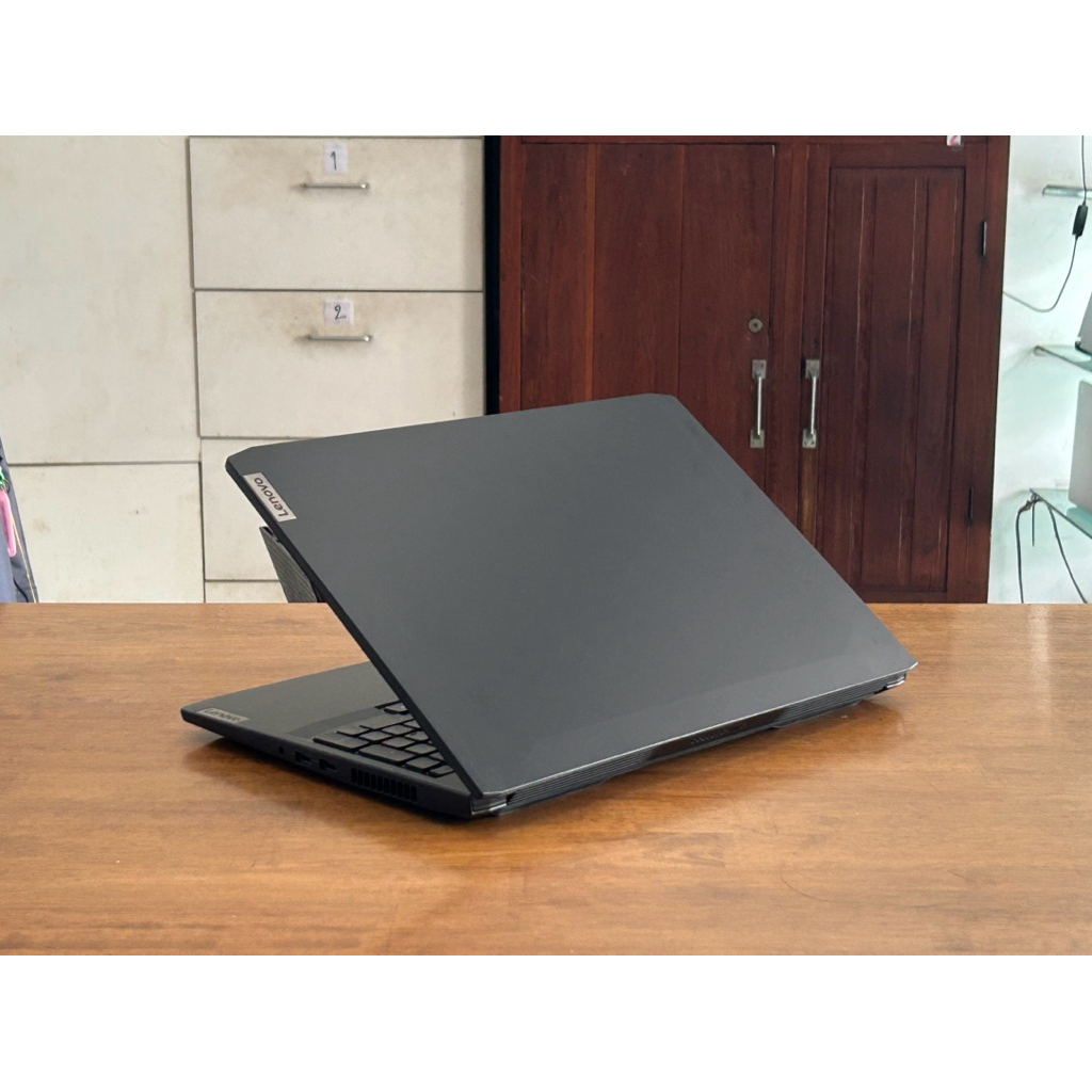 Lenovo IdeaPad Gaming3 15ACH6-82K2023ETA Ryzen5-5600H GTX1650