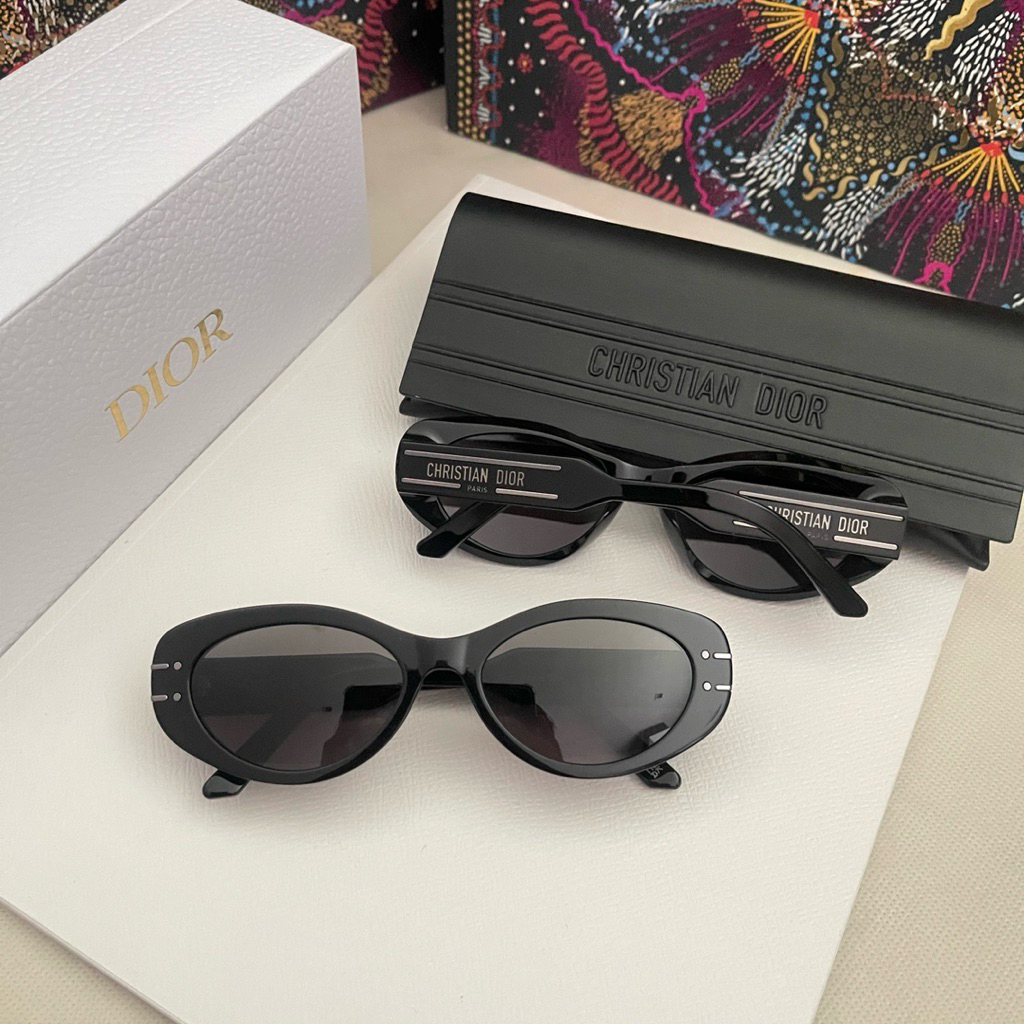 🔥พร้อมส่ง🔥 New Dior Signature B8U size 55 mm สวยมากกค่ะ