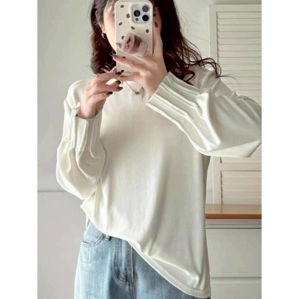 เสื้อคอกลมแขนยาว ดีเทลเย็บจีบปลายแขน✨️🧵ทรงสวย ใส่สบายทุกวัน