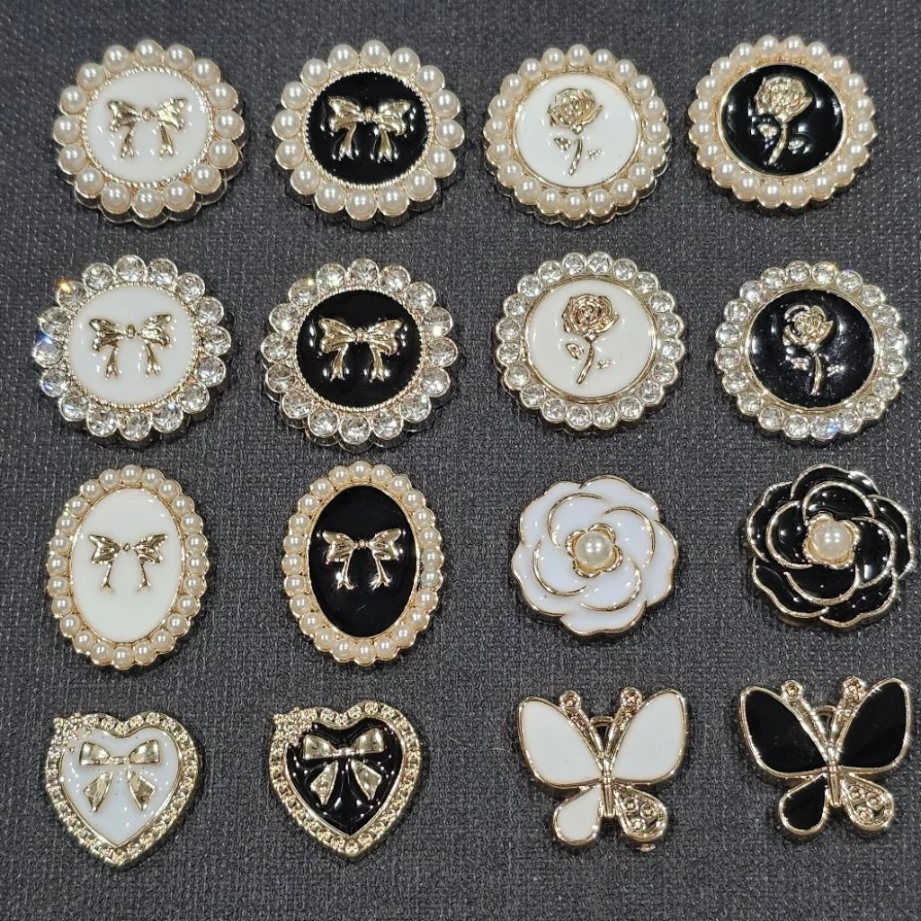 DP28 เพชรตกแต่งโบว์ไว้อาลัย ทำเข็มกลัดจำนวน 10 ชิ้น
