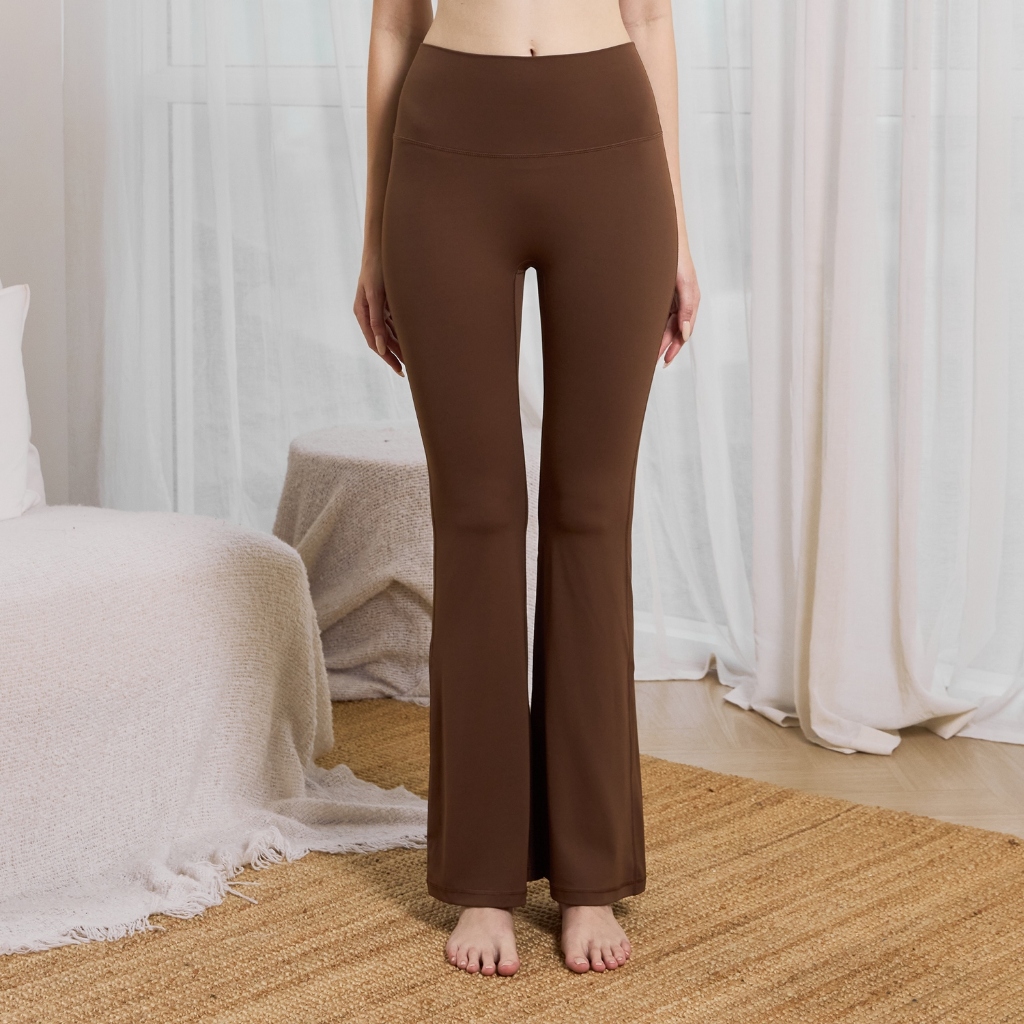 VAYA Nova Flare Pants - กางเกงออกกำลังกาย เลคกิ้ง ขาม้า