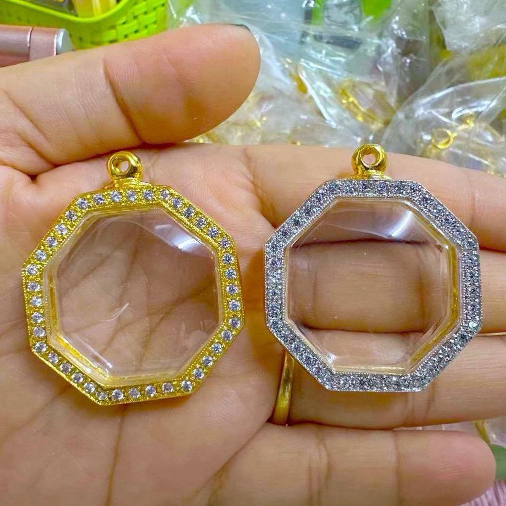 กรอบ8เหลี่ยมระยะจอ2.80x2.80ซม.ใส่รุ่นโชคอนันต์#หลวงปู่ศิลา ใส่ได้ทุกเกจิตามระยะที่แจ้ง สอบถามร้านค้าก่อนสั่งสินค้าได้