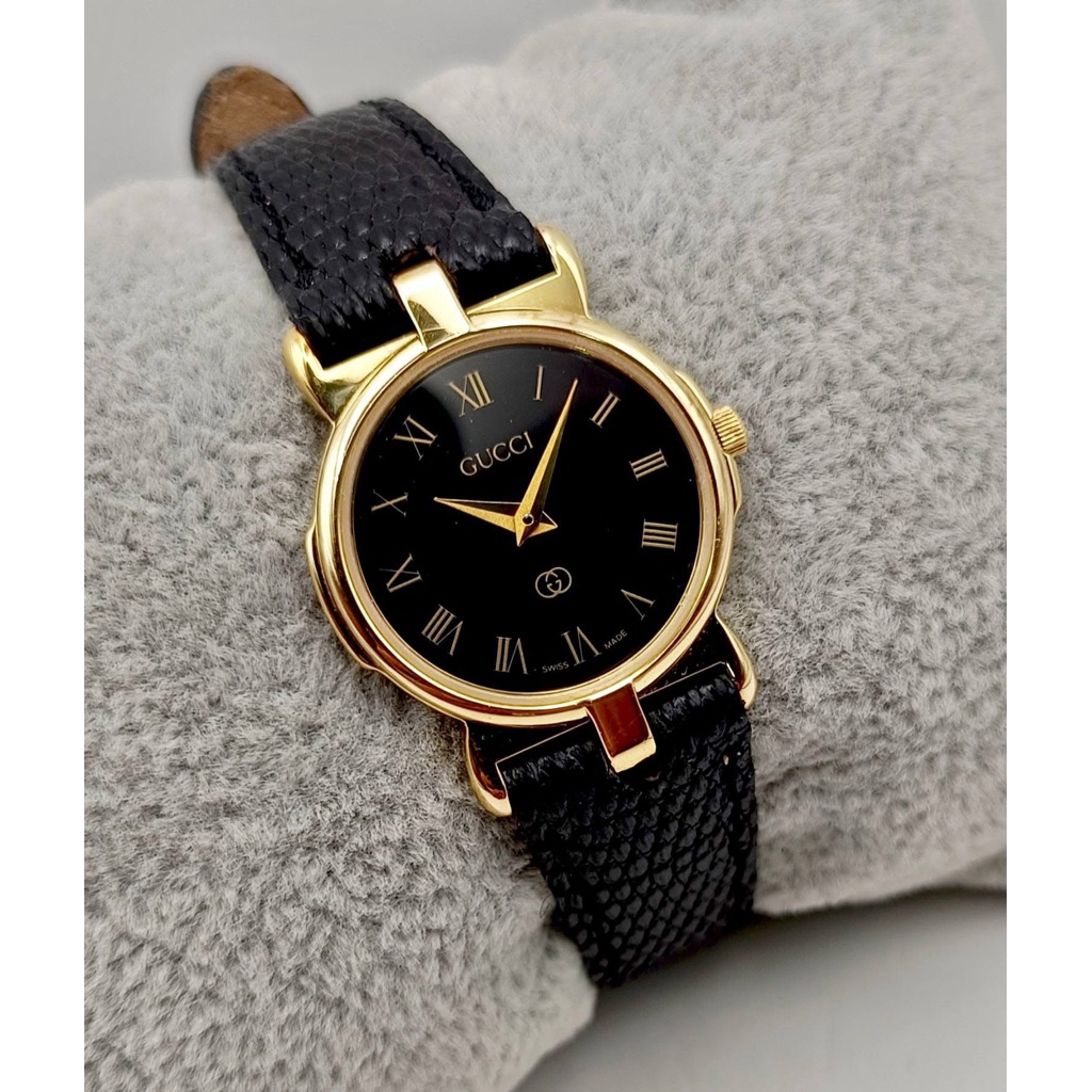 นาฬิกา Gucci สีดำ-ทอง ของแท้ ✅ มือ ✌️สำหรับผู้หญิง