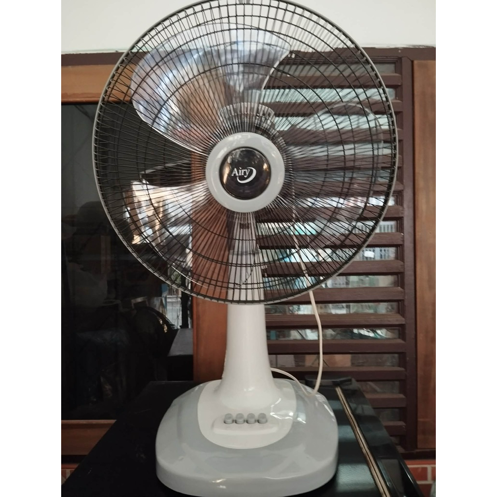 พัดลมมือสอง Airy 16นิ้ว พัดลมตั้งโต๊ะปรับสไลด์สภาพดี