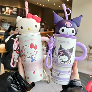 Sario แท้ รุ่นหูจับ น่ารักมาก ความจุ 580 ml สแตนเลส 316 คุณภาพอย่างดี เก็บเย็นนานทั้งวัน มีหลอดดูดจุกปิด มีหูจับ+สายหิ้ว