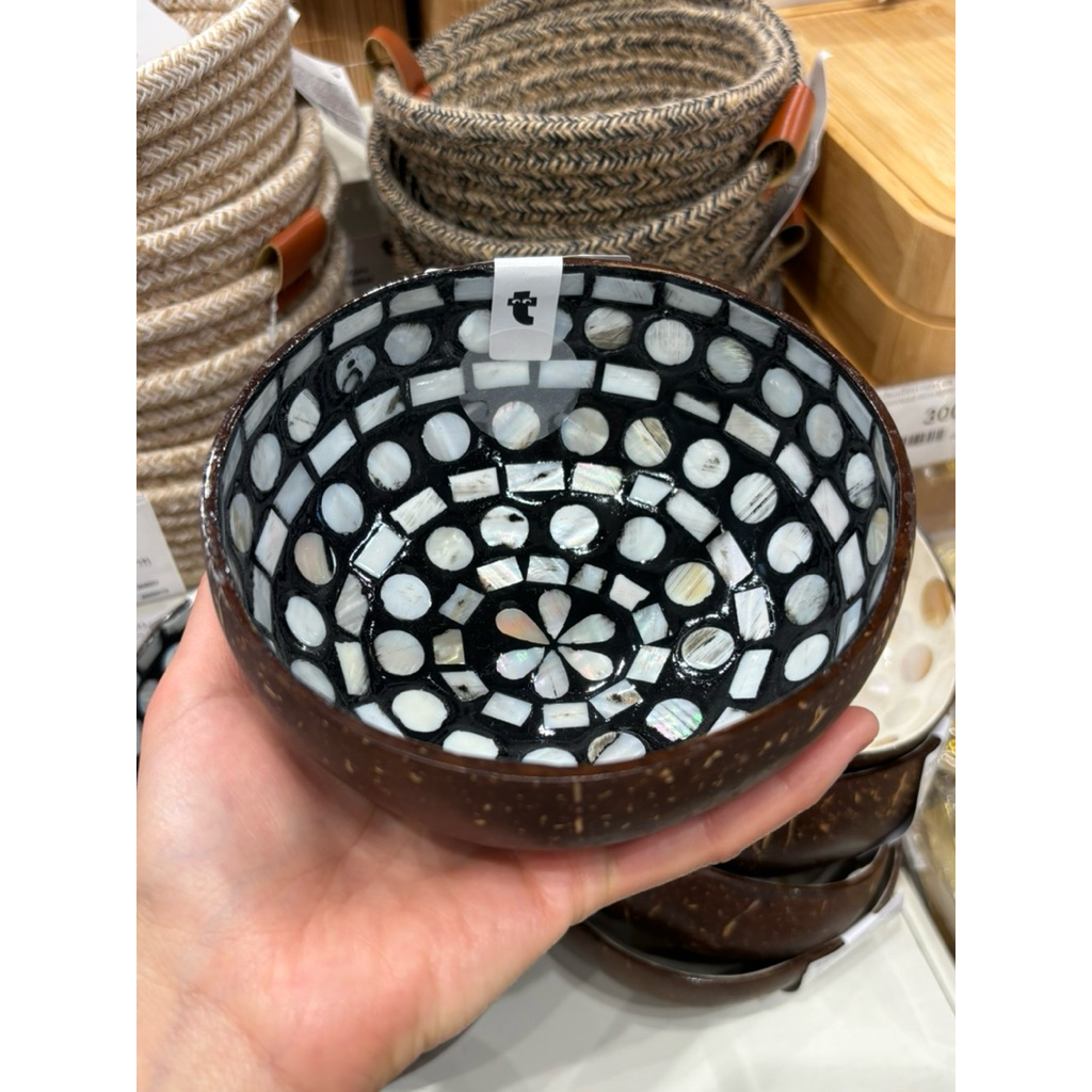 ถ้วยกะลาลายน่ารัก - Flying Tiger Copenhagen