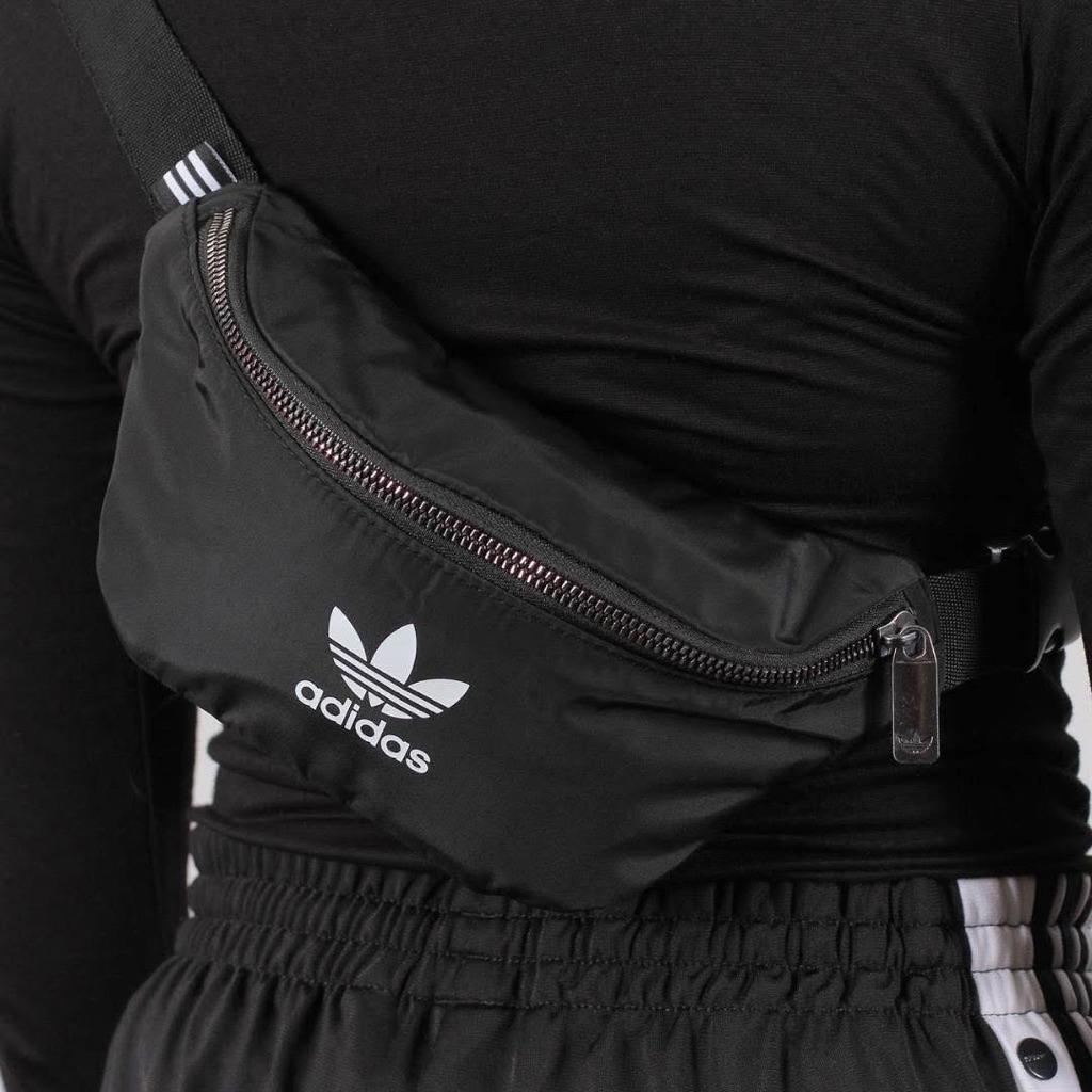 Brand new! Adidas Originals Body bag/waist bag
